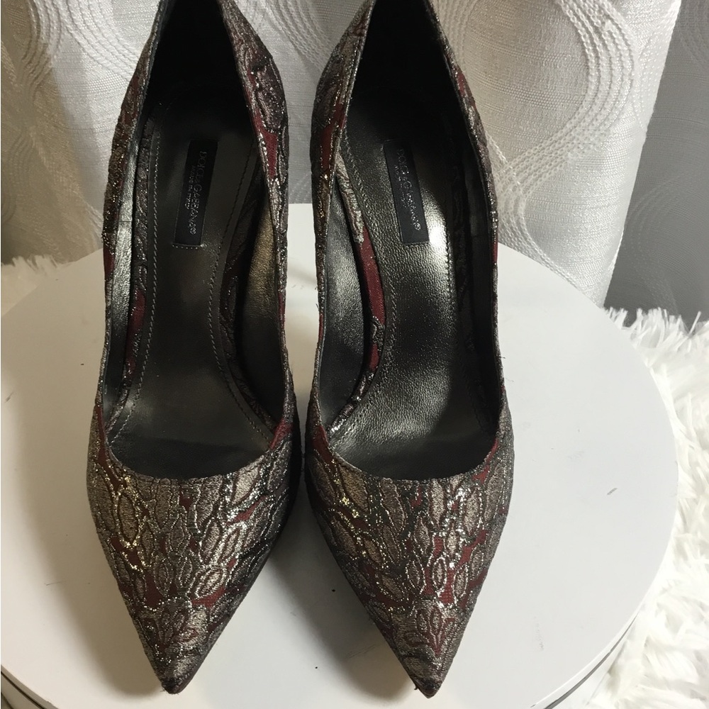 Dolce & Gabbana Metallic Lacepoint Pumps in Silver and Deep Red
